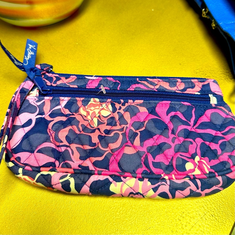 Vera Bradley floral wristlet